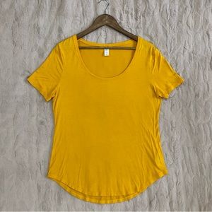 Old Navy Short Sleeve Scoop-Neck Yellow Luxe T-Shirt